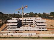 Apartamento com 2 quartos, garagem e piscina, próximos...