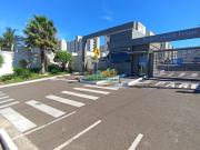 Apartamento com 2 Quartos para Alugar por R$ 1.300/mês