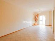 Apartamento com 2 suítes, 2 vagas de garagem descobertas...