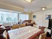 Apartamento com 2 suítes 2 vagas e armários planejados