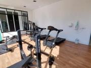 Apartamento com 2 suítes na praia da Enseada a 70 metros...