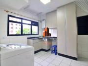 Apartamento com 3 dormitórios, 212 m² venda por R$...