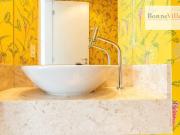 Apartamento com 3 dormitórios para alugar, 165 m² por R$...