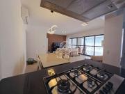 Apartamento com 3 dormitórios para alugar, 196 m² por R$...