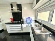 Apartamento com 3 dormitórios para alugar, 225 m² por R$...