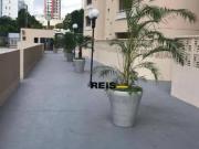 Apartamento com 3 dormitórios para alugar, 67 m² por R$...