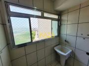 Apartamento com 3 dormitórios para alugar, 70 m² por R$...