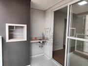 Apartamento com 3 dormitórios para alugar, 71 m² por R$...