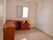 Apartamento com 3 dormitórios para alugar, 80 m² por R$...