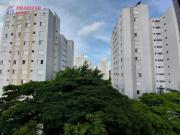 Apartamento com 3 dormitórios para alugar, 81 m² por R$...