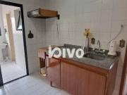 Apartamento com 3 dormitórios para alugar, 81 m² por R$...
