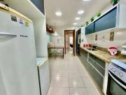 Apartamento com 3 dormitórios à venda, 147 m² por R$...