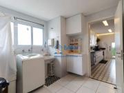 Apartamento com 3 dormitórios à venda, 251 m² por R$...