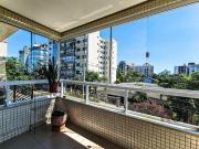 Apartamento com 3 Dormitórios 1 suíte 3 Banheiros 152,28m²