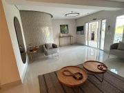 Apartamento com 3 dormitórios à venda, 101 m² por R$...