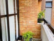 Apartamento com 3 dormitórios à venda, 105 m² por R$...