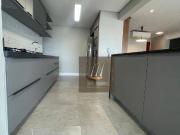 Apartamento com 3 dormitórios à venda, 142 m² por R$...