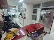 Apartamento com 3 dormitórios à venda, 150 m² por R$...