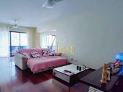 Apartamento com 3 dormitórios à venda, 156 m² por R$...