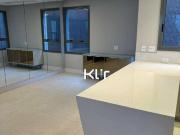 Apartamento com 3 dormitórios à venda, 156 m² por R$...