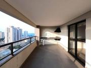Apartamento com 3 dormitórios à venda, 161 m² por R$...