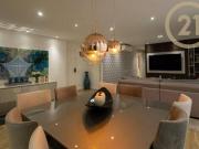 Apartamento com 3 dormitórios à venda, 179 m² por R$...