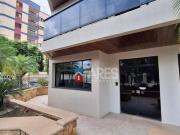 Apartamento com 3 dormitórios à venda, 196 m² por R$...
