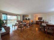 Apartamento com 3 dormitórios à venda, 215 m² por R$...