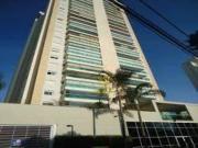 Apartamento com 3 dormitórios à venda, 218 m² por R$...