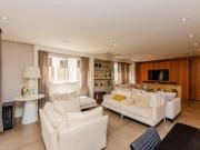 Apartamento com 3 dormitórios à venda, 222 m² por R$...