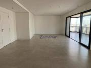 Apartamento com 3 dormitórios à venda, 226 m² por R$...