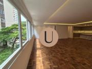 Apartamento com 3 dormitórios à venda, 248 m² por R$...