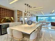 Apartamento com 3 dormitórios à venda, 313 m² por R$...