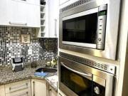 Apartamento com 3 dormitórios à venda, 65 m² por R$...