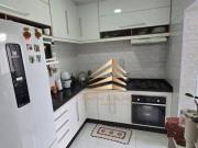 Apartamento com 3 dormitórios à venda, 70 m² por R$...