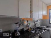 Apartamento com 3 dormitórios à venda, 70 m² por R$...