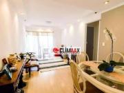 Apartamento com 3 dormitórios à venda, 73 m² por R$...