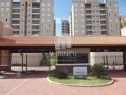 Apartamento com 3 dormitórios à venda, 76 m² por R$...