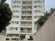 Apartamento com 3 dormitórios à venda, 79 m² por R$...