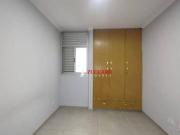 Apartamento com 3 dormitórios à venda, 80 m² por R$...