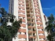 Apartamento com 3 dormitórios à venda, 80 m² por R$...