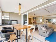 Apartamento com 3 dormitórios à venda por R$...