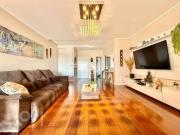 Apartamento com 3 dormitórios em Porto Alegre