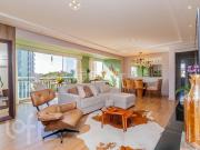 Apartamento com 3 dormitórios em Porto Alegre