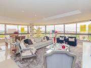 Apartamento com 3 dormitórios em Porto Alegre