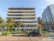 Apartamento com 3 dormitórios em Porto Alegre