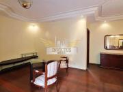 Apartamento com 3 Dormitórios no Edifício Nikolas à...