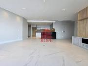 Apartamento com 3 dormitórios para alugar, 197 m² por R$...