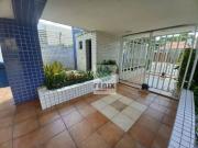 Apartamento com 3 dormitórios para alugar, 72 m² por R$...