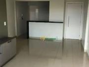 Apartamento com 3 dormitórios para alugar, 95 m² por R$...